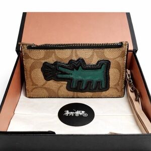 Coach Dog card coin wallet w/box!